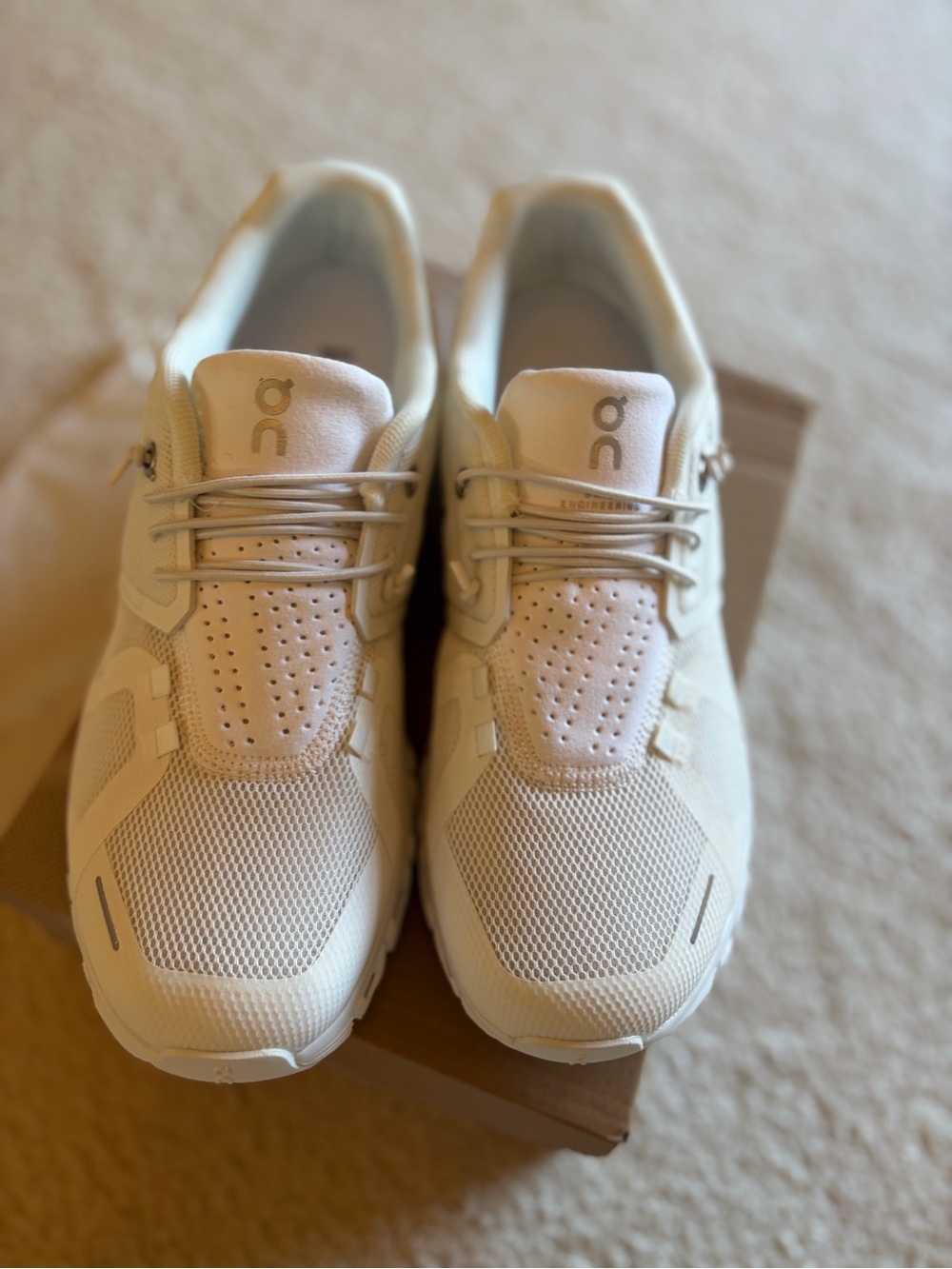 ON CLOUD 5 WOMENS NWT SIZE 10.5 - Picture 3 of 6